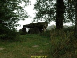 dolmen_borderie_02